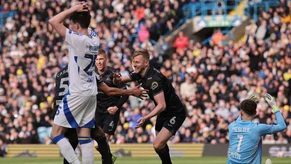 Leeds United's Illan Meslier Mistakes Cost Points As Burnley Closes In On Championship Promotion