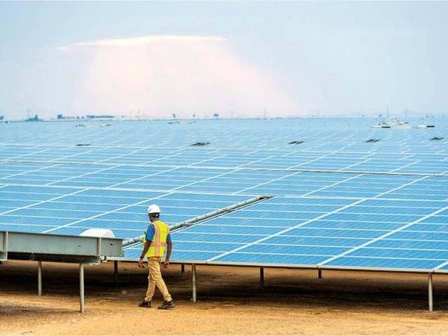 Solar power gains momentum as industries expand investment in Pakistan